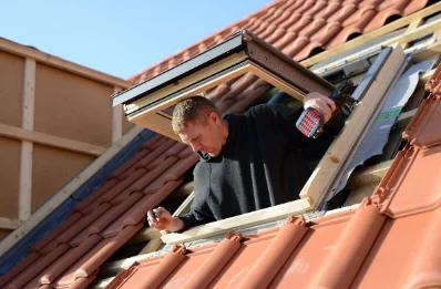 Pose de fenêtres de toit Velux à Arquian